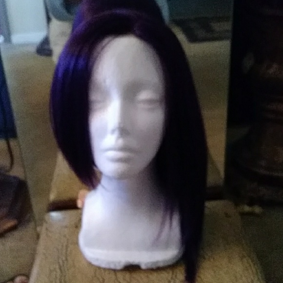 Wig - Picture 1 of 1